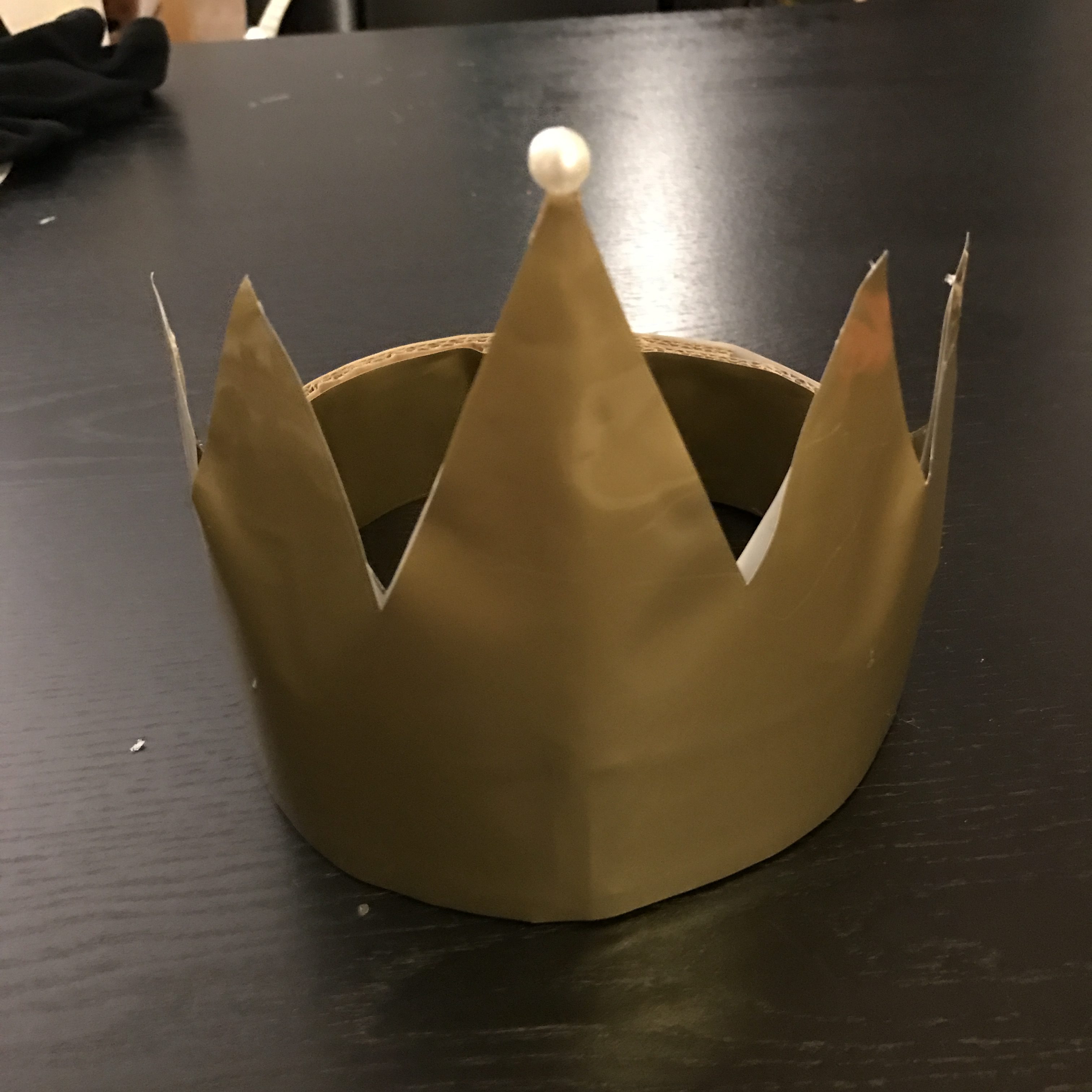 La couronne des rois et des reines - Déguisements à fabriquer / à faire  soi-même